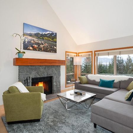 Painted Cliff 11 | Dog Friendly! Ski-In Ski-Out Benchlands Townhome W/ Hot Tub & Fireplace 惠斯勒 外观 照片