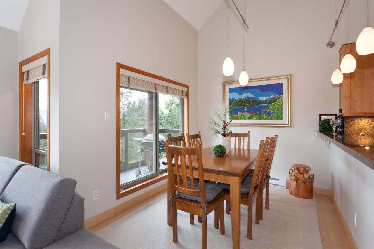 Painted Cliff 11 | Dog Friendly! Ski-In Ski-Out Benchlands Townhome W/ Hot Tub & Fireplace 惠斯勒 外观 照片