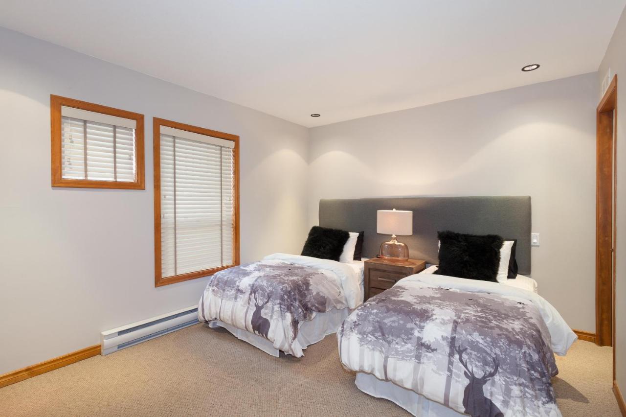 Painted Cliff 11 | Dog Friendly! Ski-In Ski-Out Benchlands Townhome W/ Hot Tub & Fireplace 惠斯勒 外观 照片